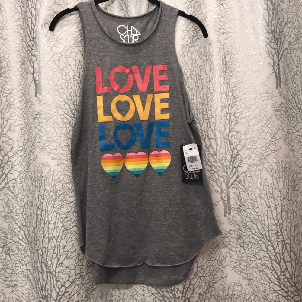 ⭐️Love always wins! Super cute tank top⭐️